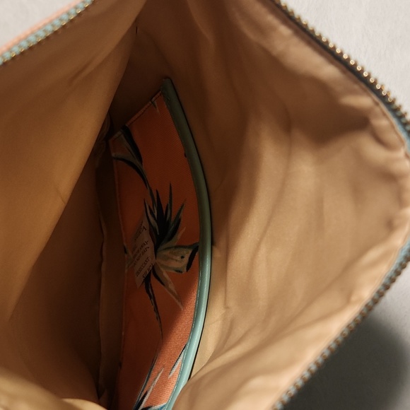 NWOT Rachel Pally reversible clutch. Fun design. - Picture 5 of 12